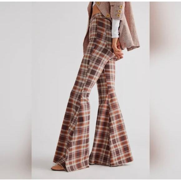 We the Free Free People Just Float on Fabulous  Flares size 26 - Picture 1 of 8